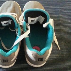 Kids shoes